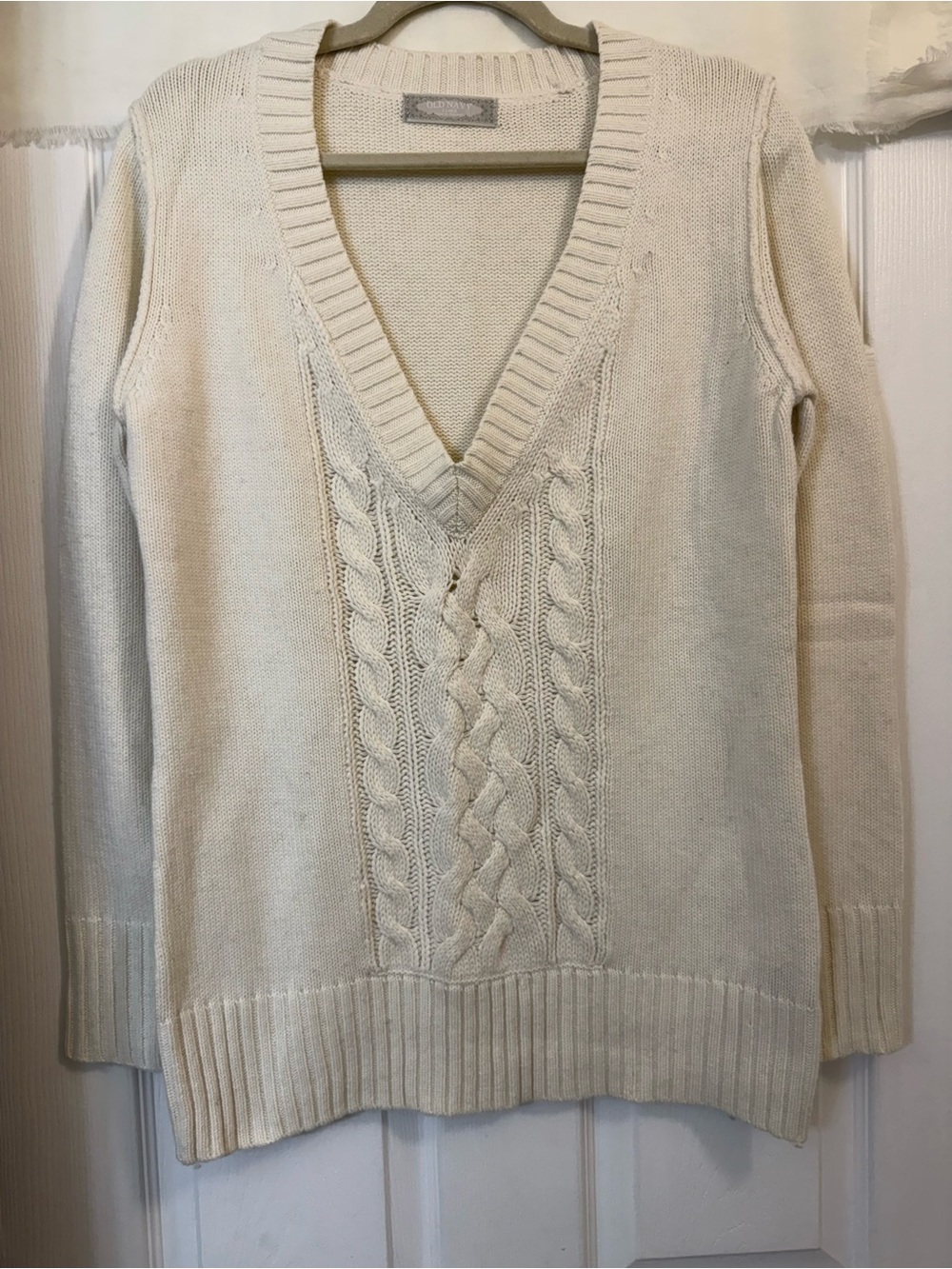 Old Navy Cream Cable-Front V-Neck Women’s Sweater Size XL